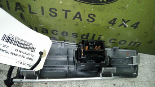 MANDO ELEVALUNAS TRASERO DERECHO KIA SPORTAGE (KM) 