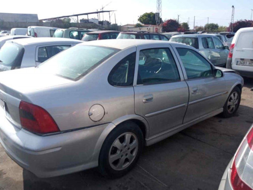  OPEL VECTRA B BERLINA 