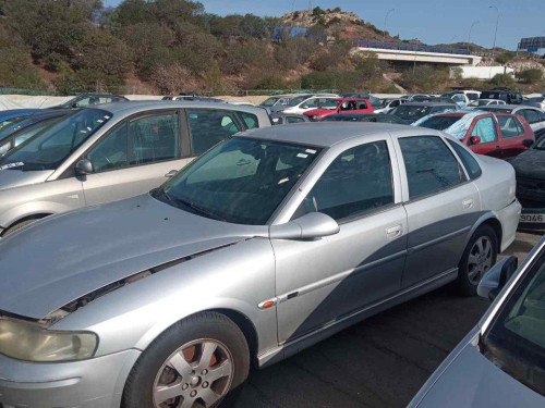  OPEL VECTRA B BERLINA 