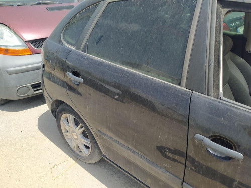  PUERTA TRASERA DERECHA SEAT IBIZA (6L1) 