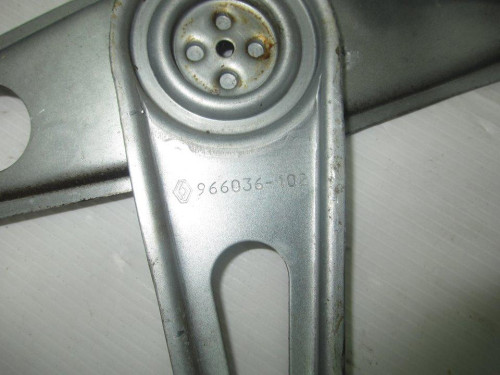  ELEVALUNAS DELANTERO DERECHO RENAULT MEGANE III BERLINA 5P 