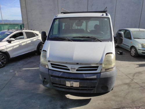 NISSAN INTERSTAR (X70) — vehículo donante para recambios 