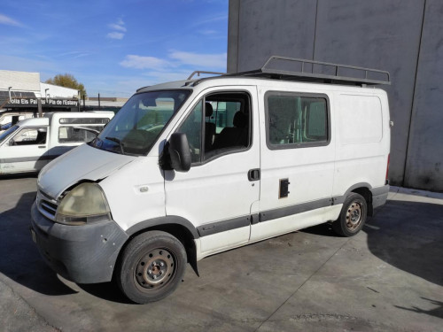 NISSAN INTERSTAR (X70) — vehículo donante para recambios 