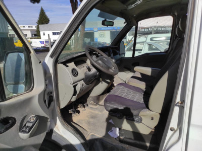 NISSAN INTERSTAR (X70)