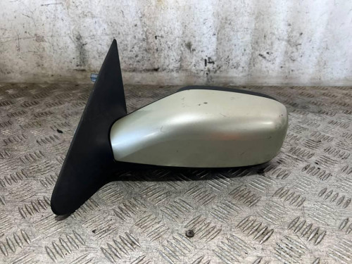 RETROVISOR IZQUIERDO 