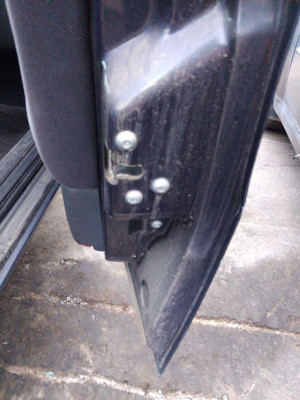 CERRADURA PUERTA DELANTERA DERECHA