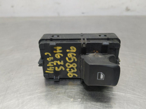  MANDO ELEVALUNAS TRASERO IZQUIERDO MG ZS 