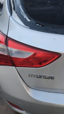 PILOTO TRASERO IZQUIERDO INTERIOR Hyundai i30 (GD)(2012->)