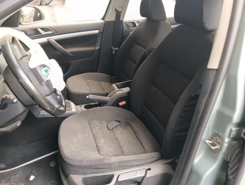 SKODA OCTAVIA BERLINA (1Z3) — vehículo donante para recambios 