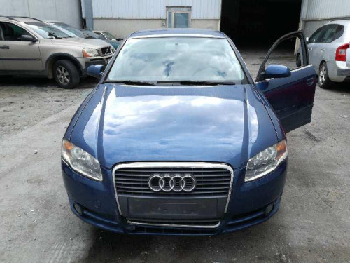 AUDI A4 BERLINA (8E) — vehículo donante para recambios 