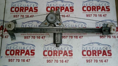 ELEVALUNAS TRASERO IZQUIERDO Mercedes-Benz CLASE C (BM 202) BERLINA 