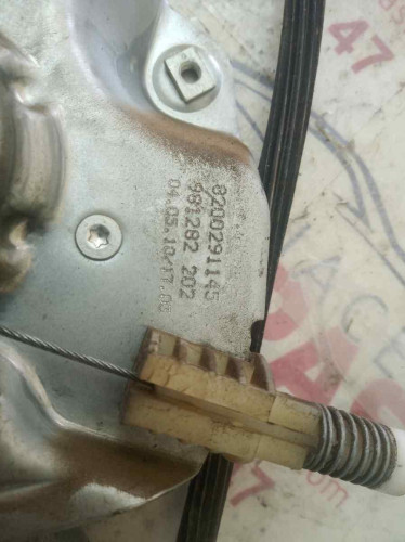 ELEVALUNAS DELANTERO IZQUIERDO RENAULT CLIO III 