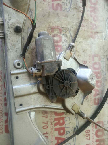 ELEVALUNAS DELANTERO IZQUIERDO RENAULT CLIO III 