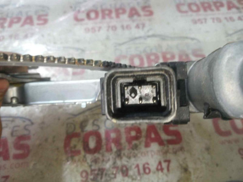 ELEVALUNAS DELANTERO DERECHO Opel CORSA C 