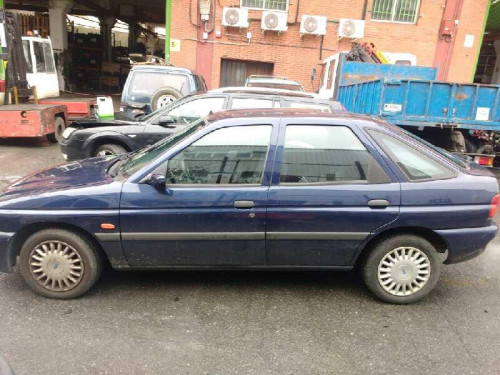  FORD ESCORT BERL./TURNIER 