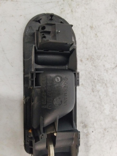 MANETA INTERIOR DELANTERA DERECHA Volkswagen GOLF IV BERLINA (1J1)(10.1997) 
