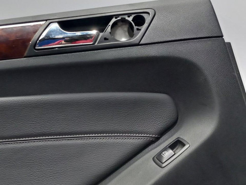 GUARNECIDO PUERTA TRASERA IZQUIERDA Mercedes-Benz CLASE GL (BM 164) 