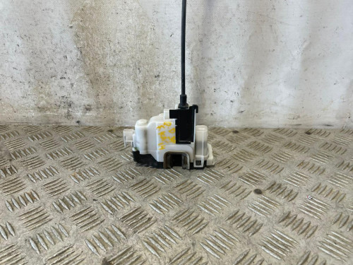CERRADURA PUERTA DELANTERA DERECHA 
