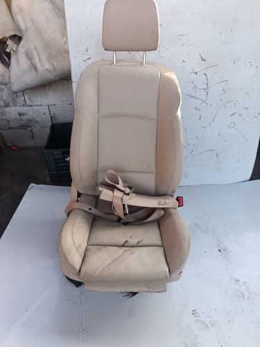 CINTURON SEGURIDAD DELANTERO DERECHO used