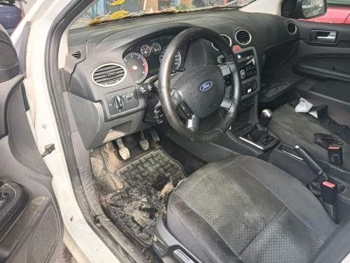 FORD FOCUS BERLINA (CAP) — автомобиль-донор на запчасти 