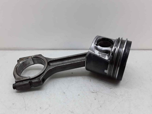 PISTON Renault MASTER III CAJA CERRADA 