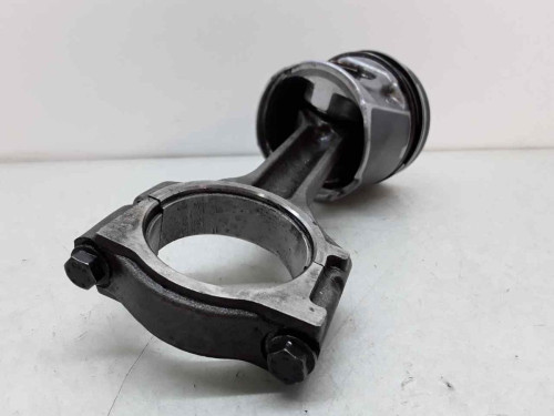 PISTON Renault MASTER III CAJA CERRADA 