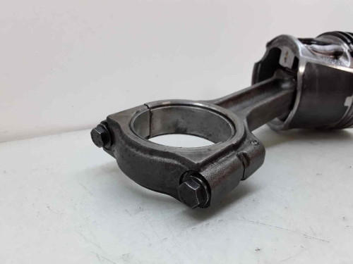 PISTON Renault MASTER III CAJA CERRADA 