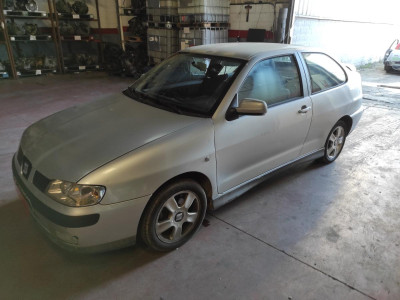 SEAT CORDOBA BERLINA (6K2)