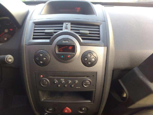 RENAULT MEGANE II BERLINA 5P 