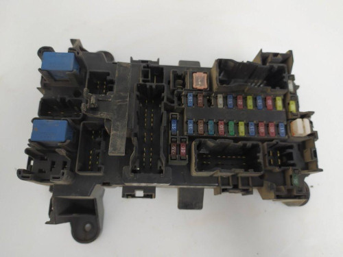 CAJA RELES / FUSIBLES Suzuki GRAND VITARA (JB/JT) 