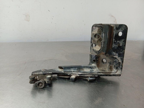  SOPORTE / GUIA PUERTA CORREDERA RENAULT MASTER III VOLQUETE 