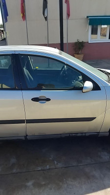 PUERTA DELANTERA DERECHA Ford Focus Berlina (CAK)(1998->)