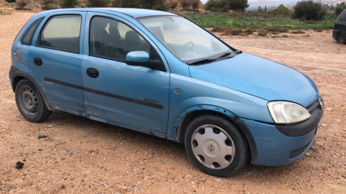 OPEL CORSA C — vehículo donante para recambios 