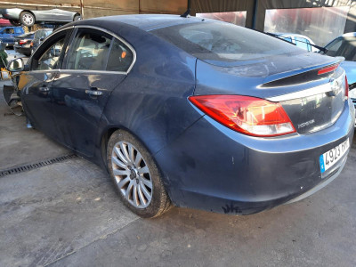 OPEL INSIGNIA BERLINA
