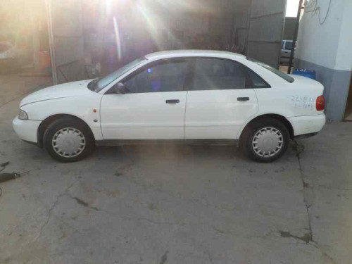  AUDI A4 BERLINA (B5) 