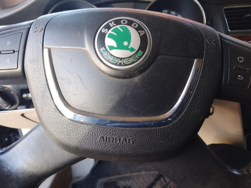 AIRBAG DELANTERO IZQUIERDO Skoda SUPERB (3T4) 