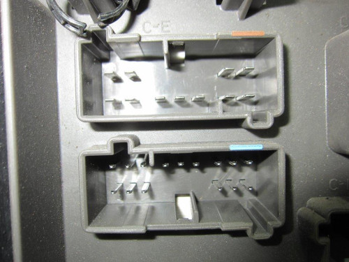  CAJA RELES / FUSIBLES FORD FOCUS BERLINA (CAK) 