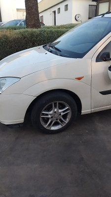 ALETA DELANTERA IZQUIERDA Ford Focus Familiar (CAK)(1998->)