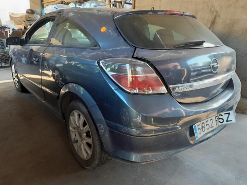  OPEL ASTRA H GTC 