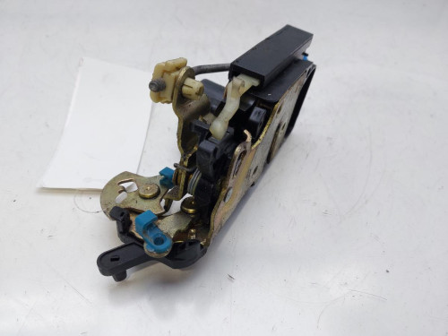 CERRADURA PUERTA TRASERA IZQUIERDA CHEVROLET NUBIRA WAGON 