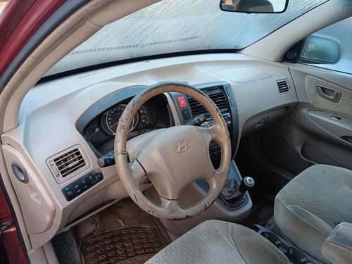 HYUNDAI TUCSON (JM) — vehículo donante para recambios 