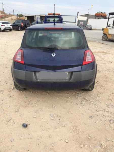 RENAULT MEGANE II BERLINA 3P — автомобиль-донор на запчасти 