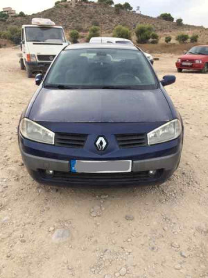 RENAULT MEGANE II BERLINA 3P