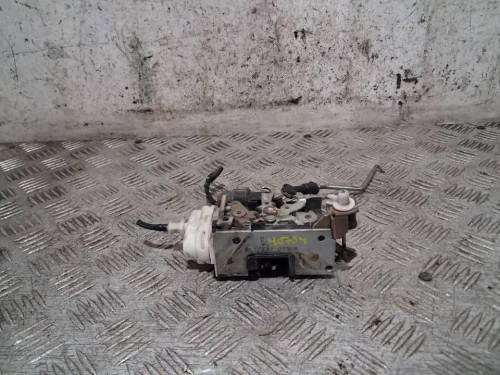 CERRADURA PUERTA DELANTERA IZQUIERDA 