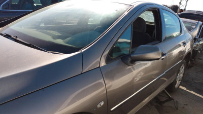 PEUGEOT 407 COUPÉ
