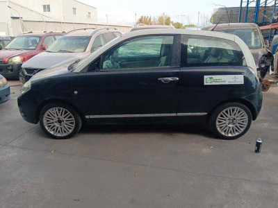 LANCIA YPSILON (101)