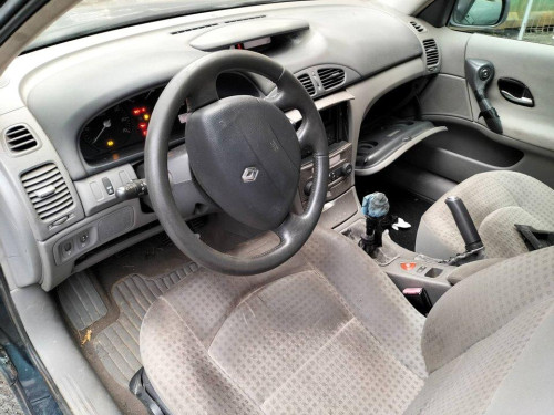  RENAULT LAGUNA II (BG0) 