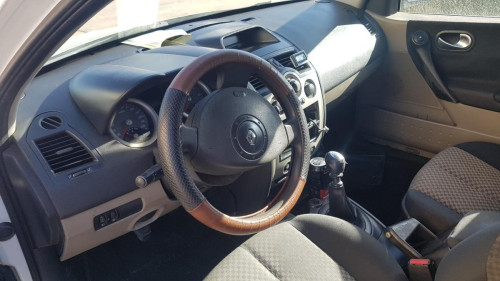 Renault Megane II Berlina 5P (10.2002->) SIN IDENTIFICAR 