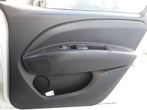 GUARNECIDO PUERTA DELANTERA DERECHA OPEL COMBO D 