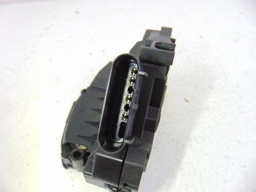  CERRADURA PUERTA DELANTERA DERECHA FORD FOCUS BERLINA (CB8) 